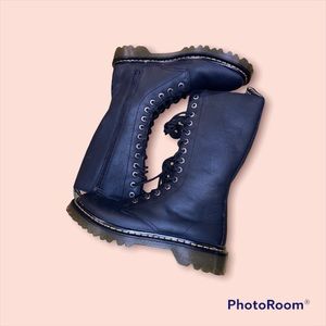 Dr Martens NWOT Tall Luana 14 eyelet boots Size 9